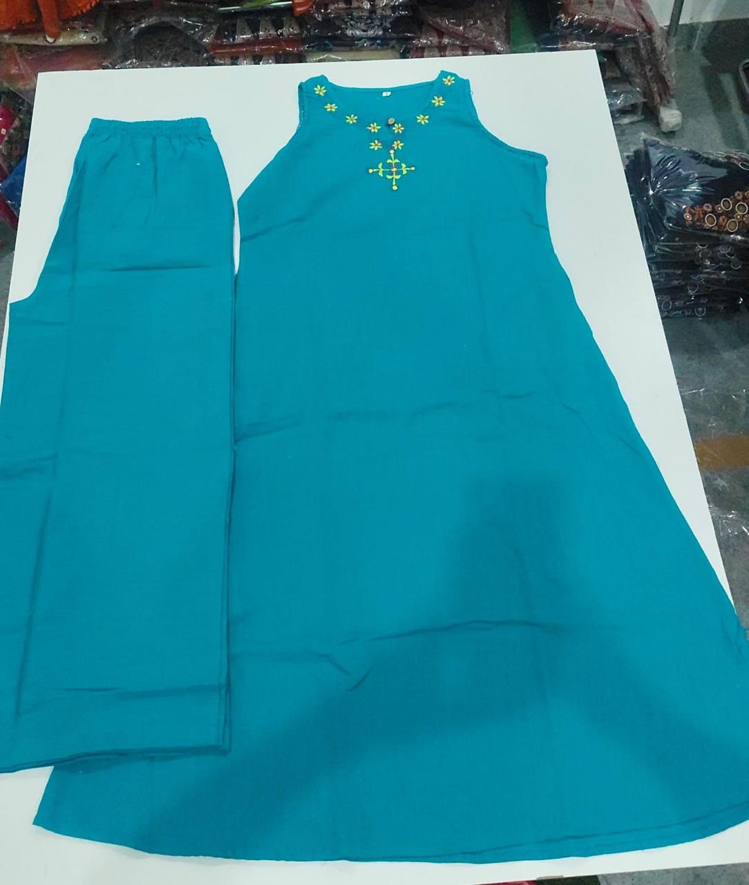 Bagrubazzar Beautifully aline Cotton kurta set With Embroidery Work (BBMB01)