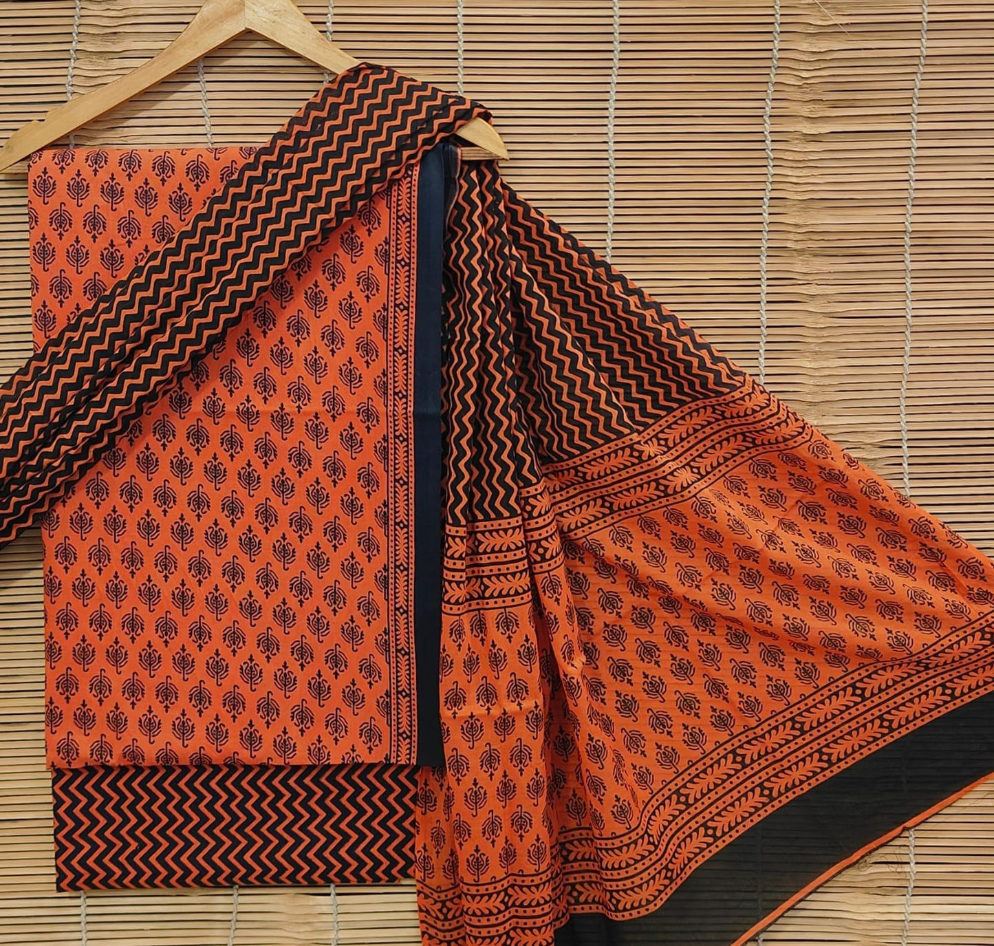 Bagrubazzar Handblock Printed Cotton Unstitched Salwar Suit Set with Cotton Dupatta