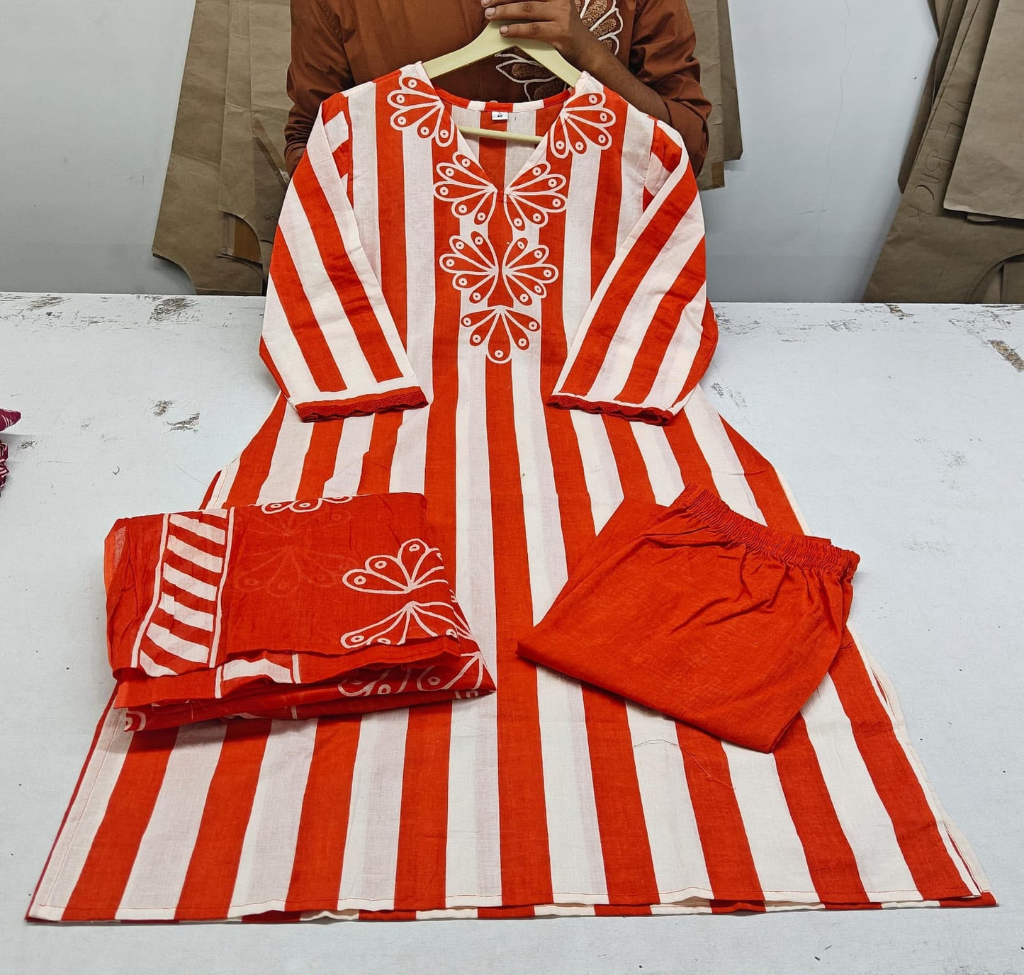Bagrubazzar Premium Fine Cotton Designer Kurti Pant Dupatta Set