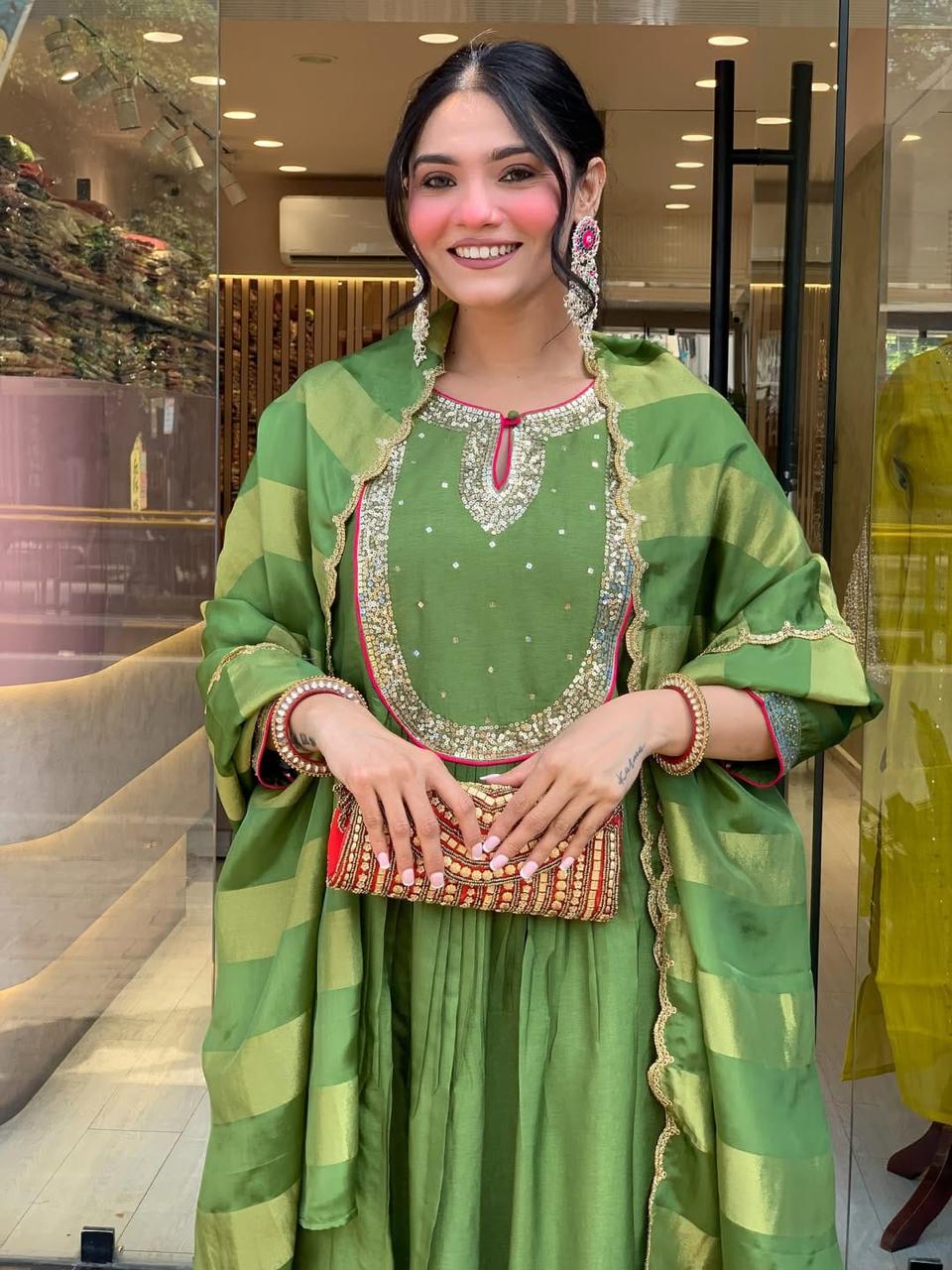 NEW ARRIVALS RAJASTHANI FULL ANARKALI LATKAN LACE ROUND SET