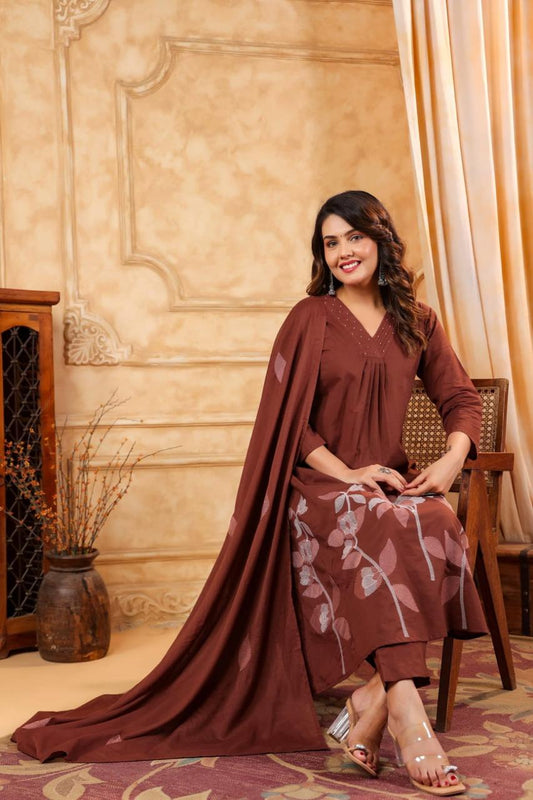 Embroidered Cotton Kurti Pant Set with Soft Malmal Dupatta – Elegant Ethnic Wear for Women