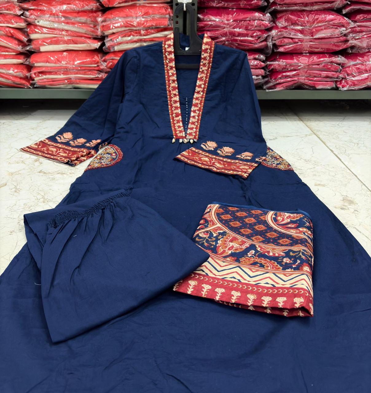 Women’s Pure Cotton Kurti Pant Set with Soft Malmal Dupatta – Comfortable Ethnic Wear