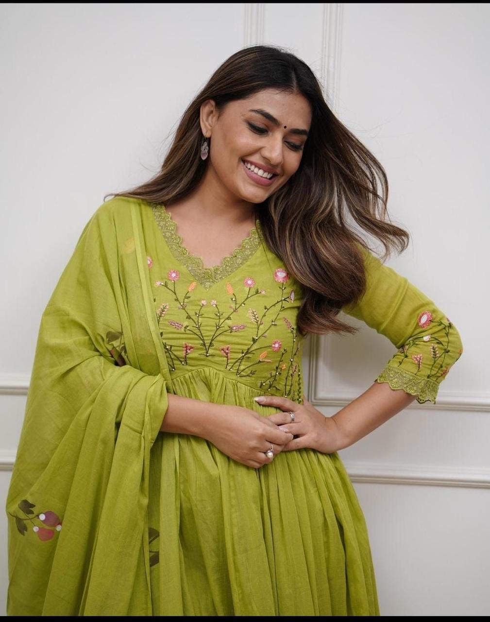Premium Cotton Strength Kurta Set for Women with Embroidered Neck Design & Pants