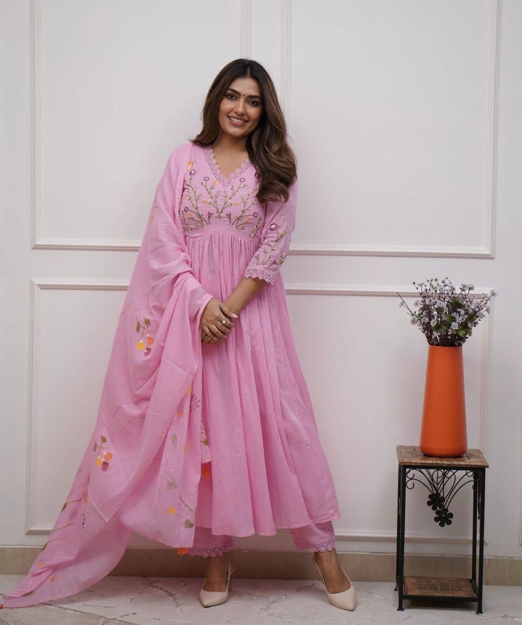 Premium Cotton Strength Kurta Set for Women with Embroidered Neck Design & Pants