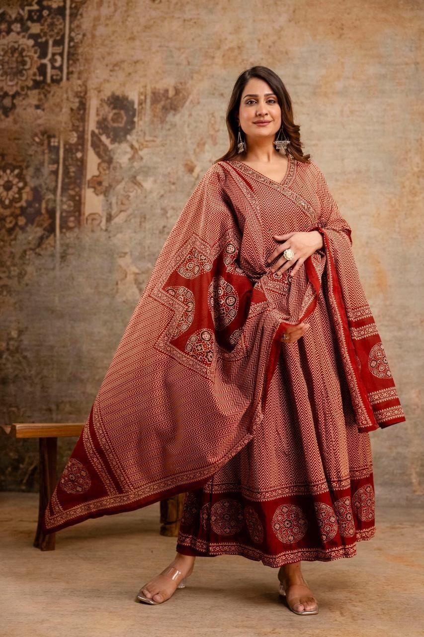 Women’s Cotton Zig Zag Angrakha Anarkali Kurti Set with Pant and Soft Mulmul Dupatta