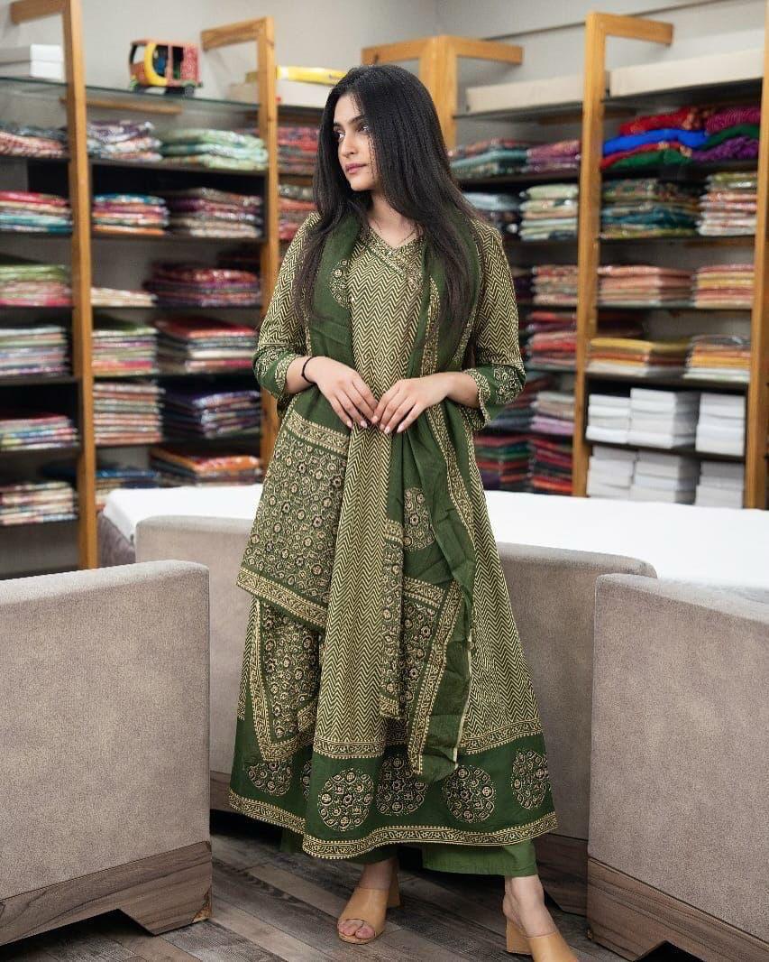 Beautiful Cotton Zig-Zag Angrakha Style Anarkali Kurti Set with Pant & Mulmul Dupatta