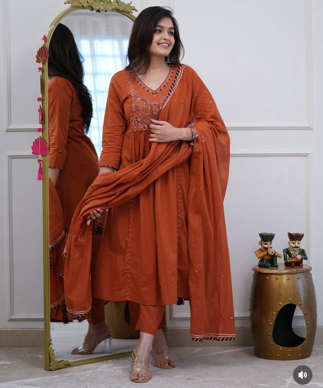 Stylish Women’s Flared Cotton Kurta Pant Set with Embroidered Yoke and Lace Malmal Dupatta