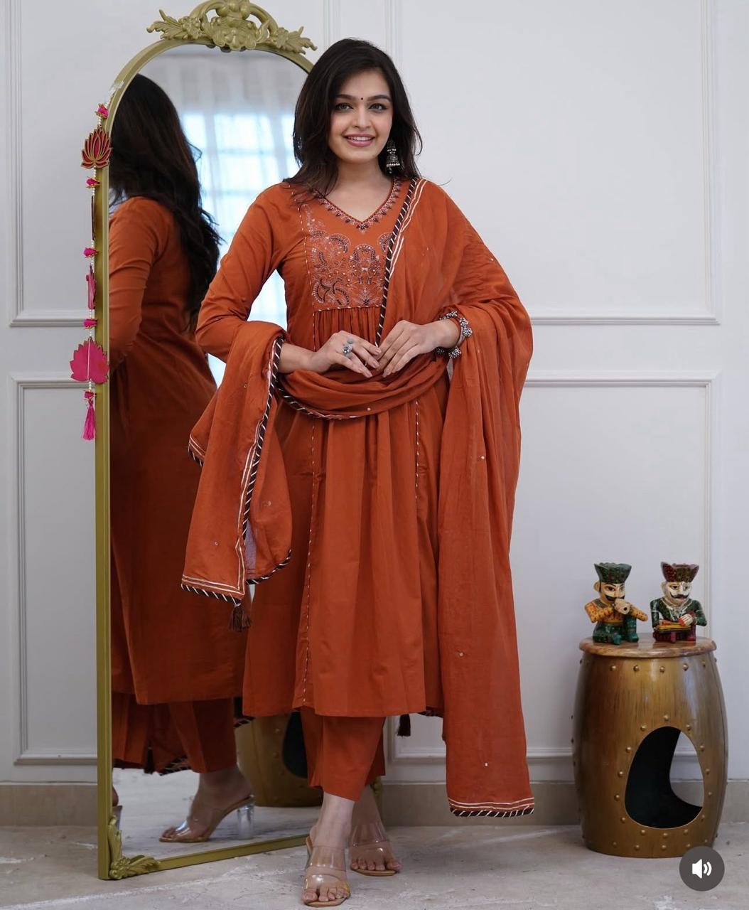 Stylish Women’s Flared Cotton Kurta Pant Set with Embroidered Yoke and Lace Malmal Dupatta