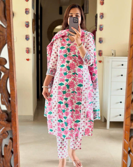 Bagrubazzar Handblock Print Cotton Suit Set with Soft Cotton Dupatta