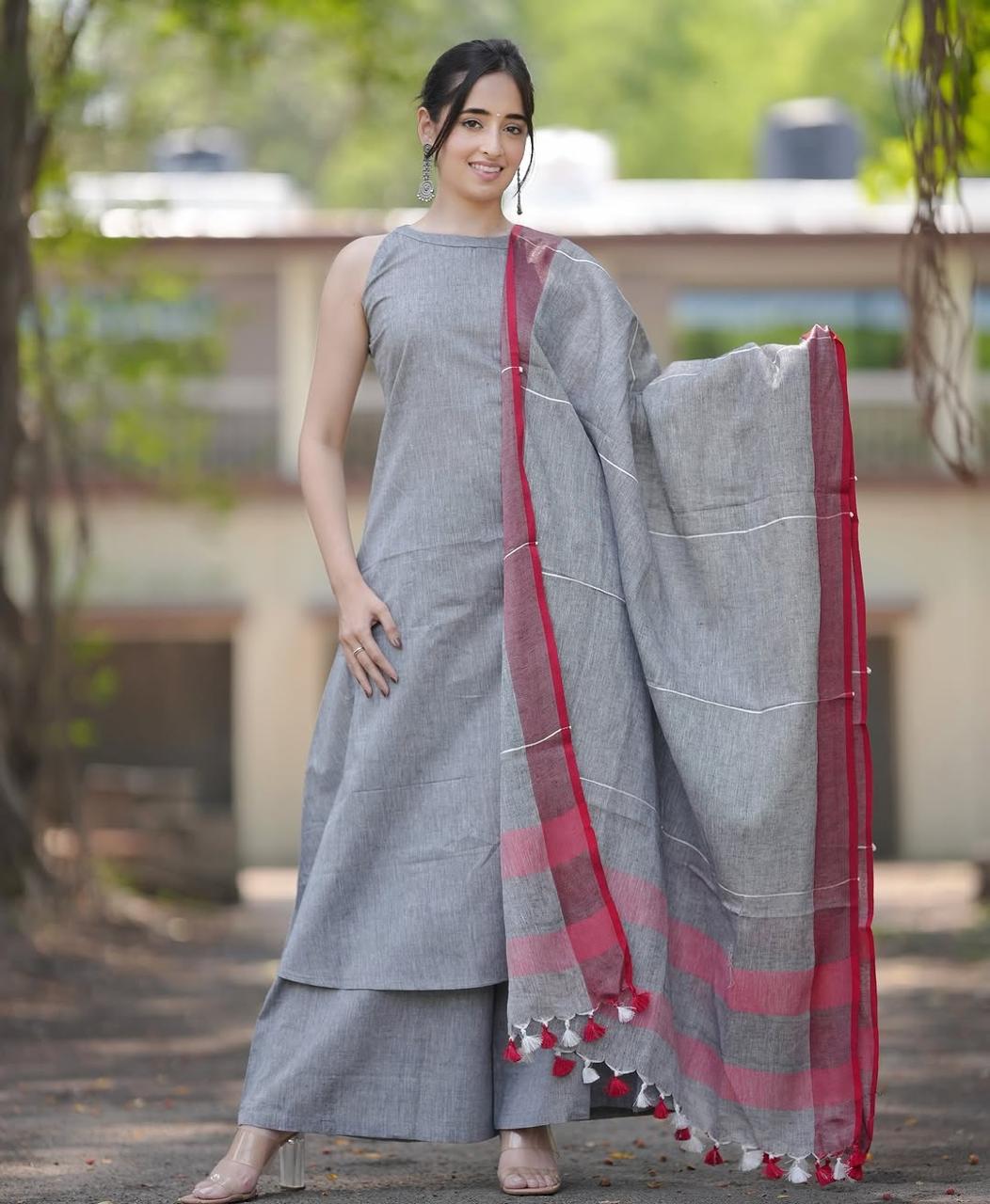 Bagrubazzar Sulabh A-Line Kurti Set with Linen Dupatta – Trendy Halter Neck Ethnic Wear for Women