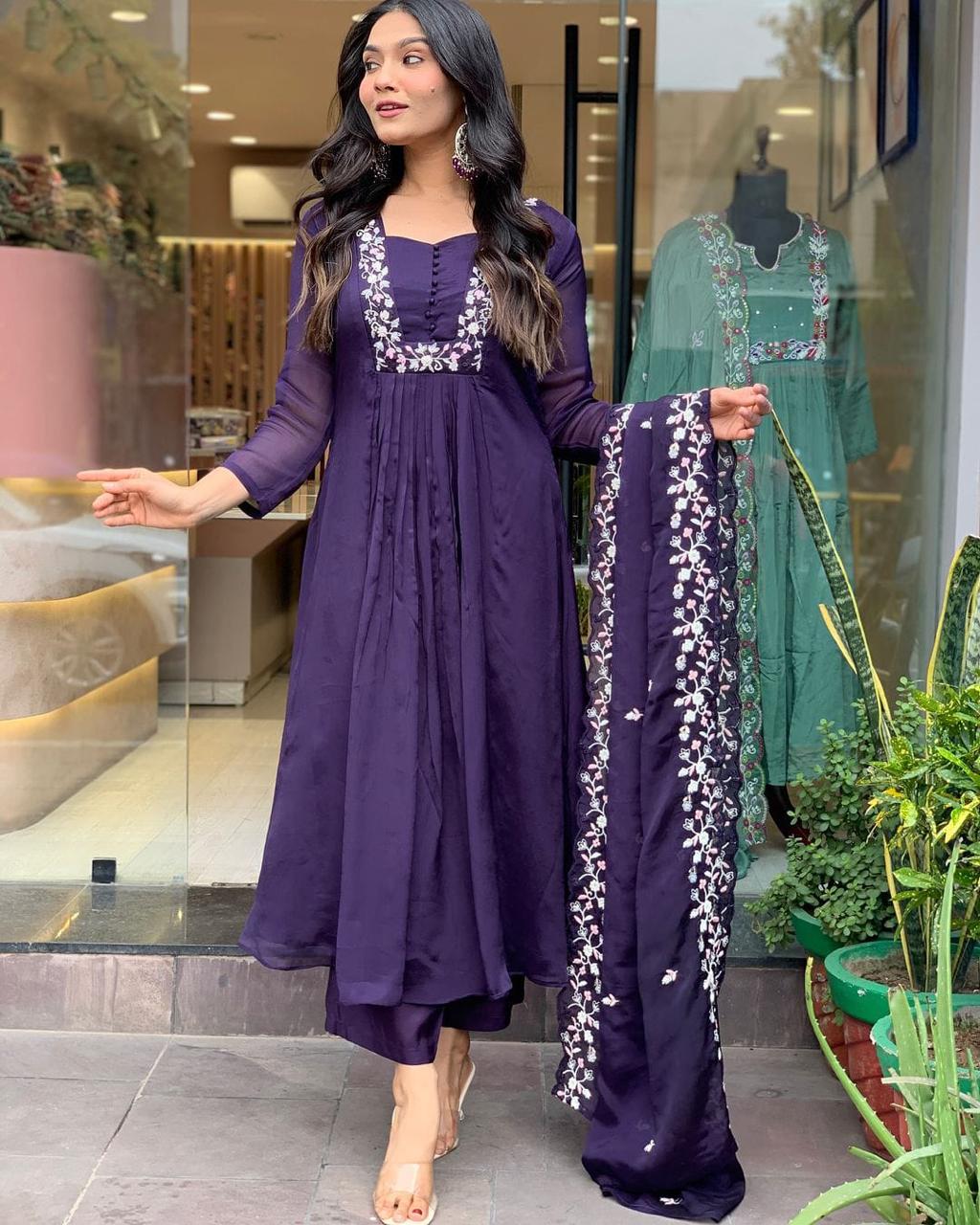 Bagrubazzar Ethnic Pure Cotton Kurta Set with Embroidered Yoke, Pant & Dupatta