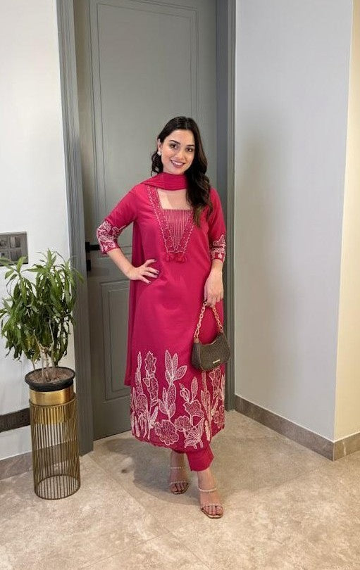 Bagrubazzar Cotton Suit Set With Thread Work (BBKF10)