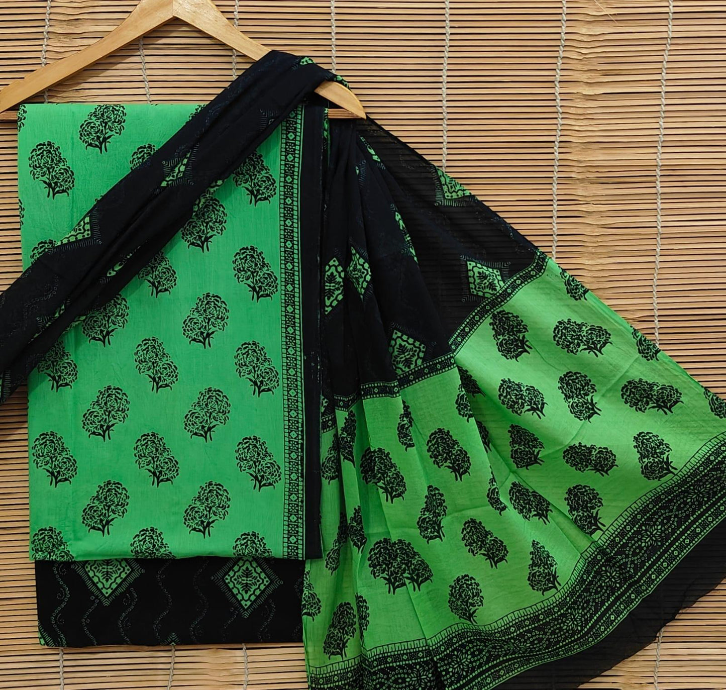 Bagrubazzar Handblock Print Cotton Unstitched Suit Set with Cotton Dupatta for Women