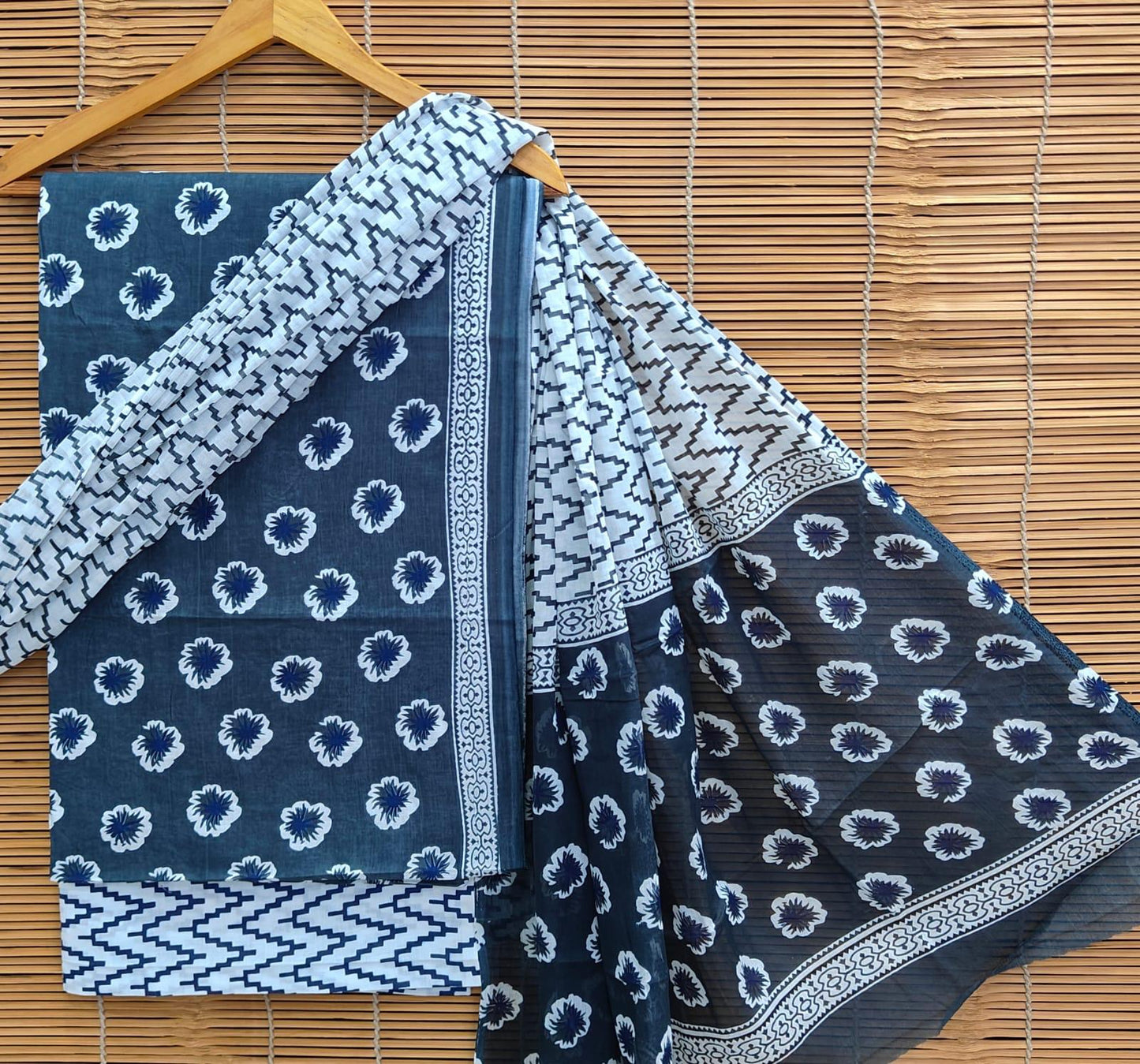 Bagrubazzar Elegant Handblock Printed Unstiched Cotton Suit With Cotton Dupatta