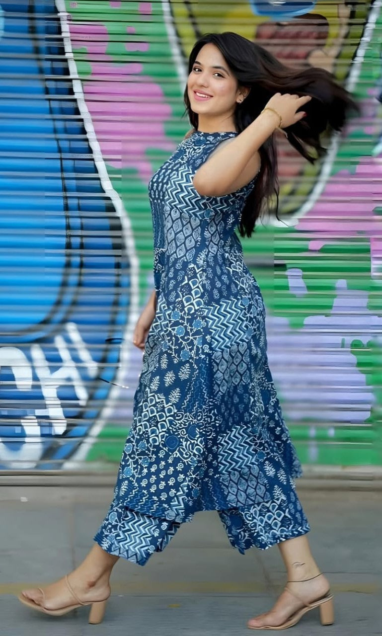 New Bagrubazzar Halter Neck Aline Kurta Palazzo Set