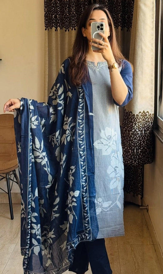 Bagrubazzar Designer Fusion Discharge Print Cotton Kurti Pant Dupatta Set