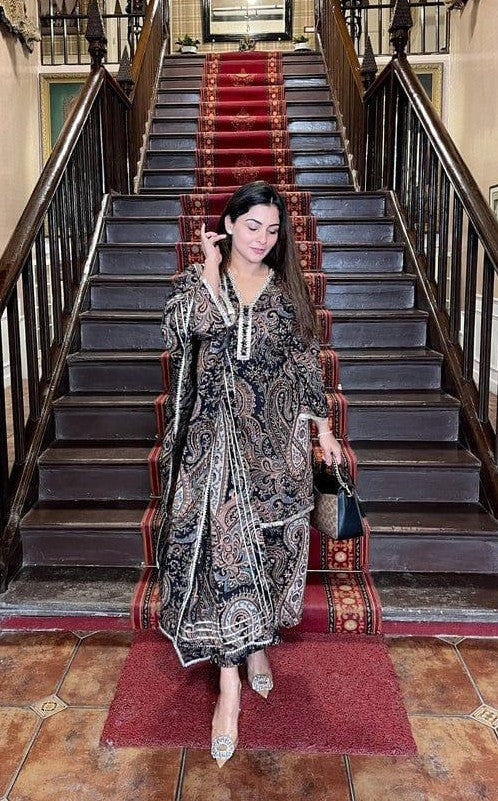 Bagrubazzar Black Paisley Print Cotton Suit Set (BBFJ01)