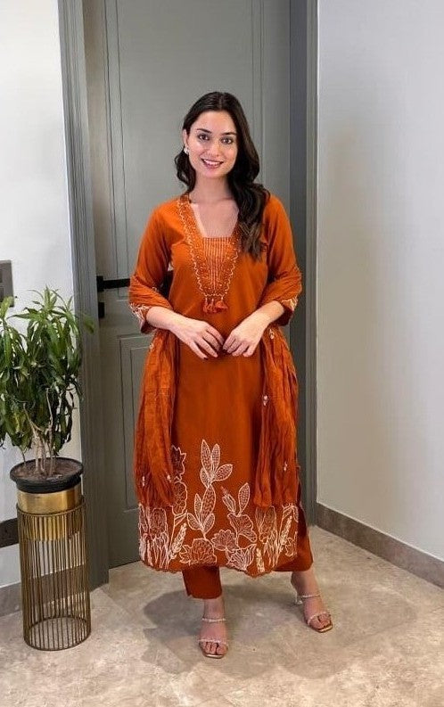 Bagrubazzar Cotton Suit Set With Thread Work (BBKF07)