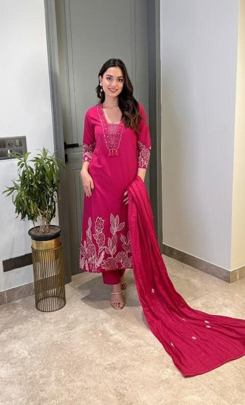 Bagrubazzar Cotton Suit Set With Thread Work (BBKF10)