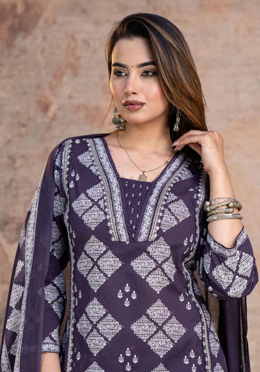 Bagrubazzar Summer Floral Cotton Kurti Pant & Dupatta Set with Embroidery Work (BBKF22)