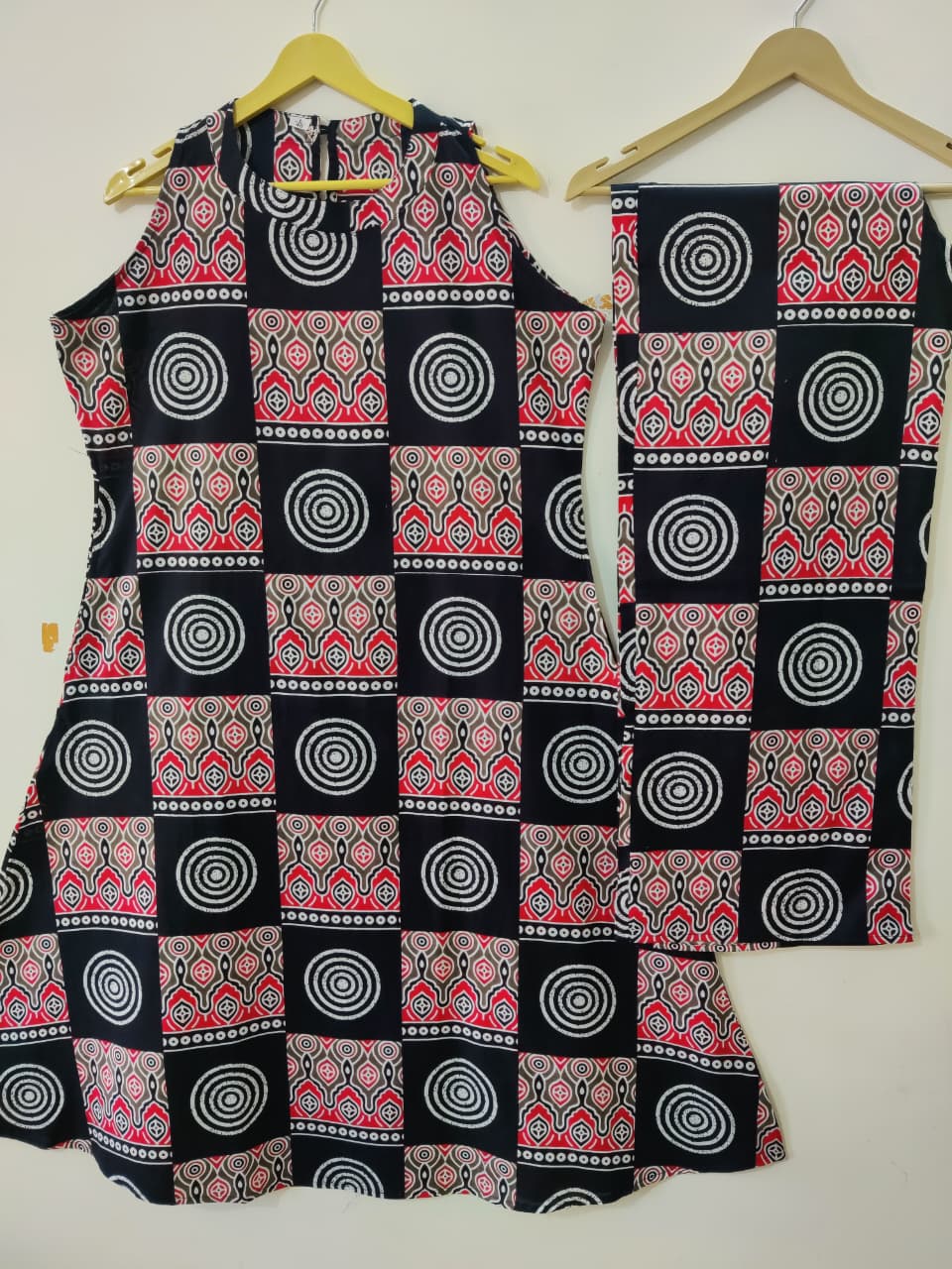 Bagrubazzar Designer Kurta Palazzo Set with Traditional Print Work for Women