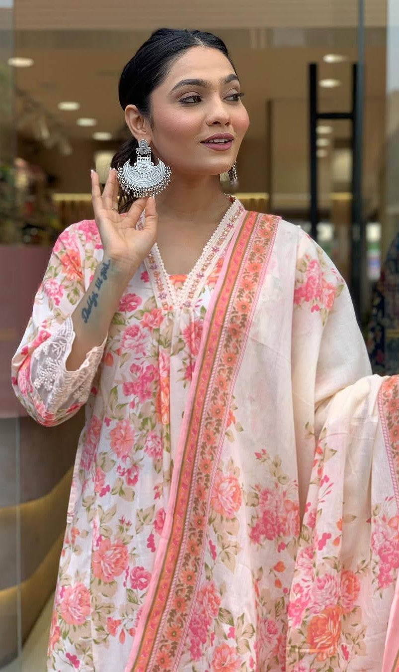 Bagrubazzar Cotton Mughal Butta Print Anarkali Kurti Pant Set with Printed Mul Cotton Dupatta for Women