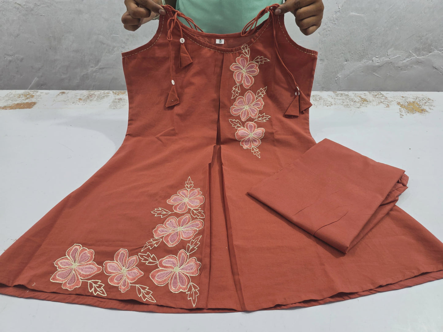 Bagrubazzar Women's Premium 60x60 Cotton Embroidered Co-ord Set