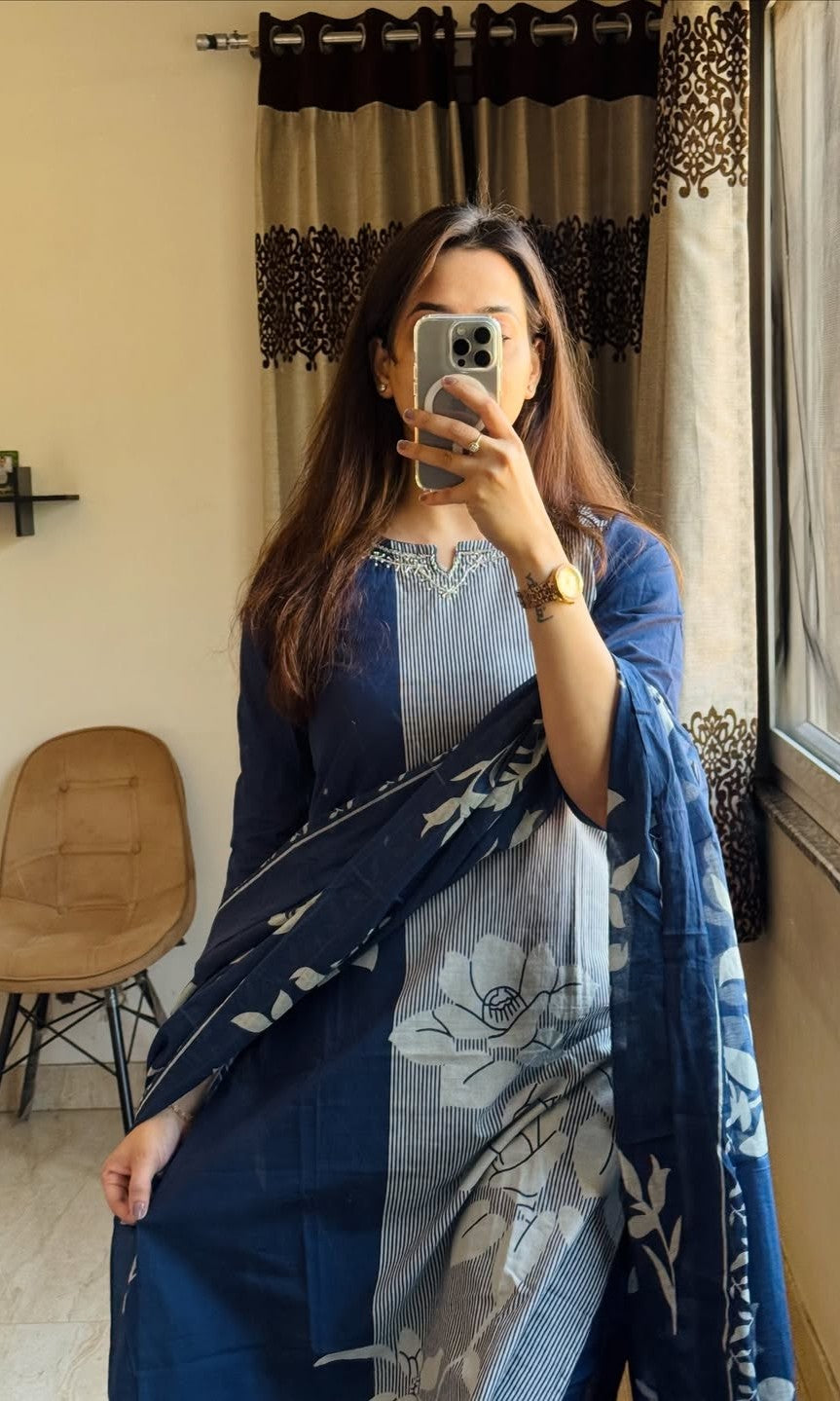 Bagrubazzar Designer Fusion Discharge Print Cotton Kurti Pant Dupatta Set