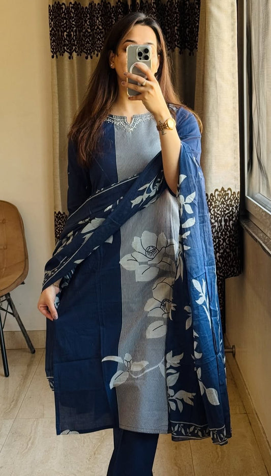 Bagrubazzar Designer Fusion Discharge Print Cotton Kurti Pant Dupatta Set